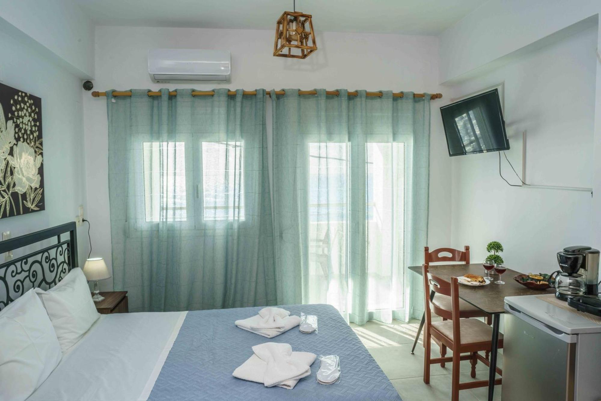 Ioannis Rooms Δωμάτια Με Θεα Στη Θαλασσα Paránimfoi Exterior photo