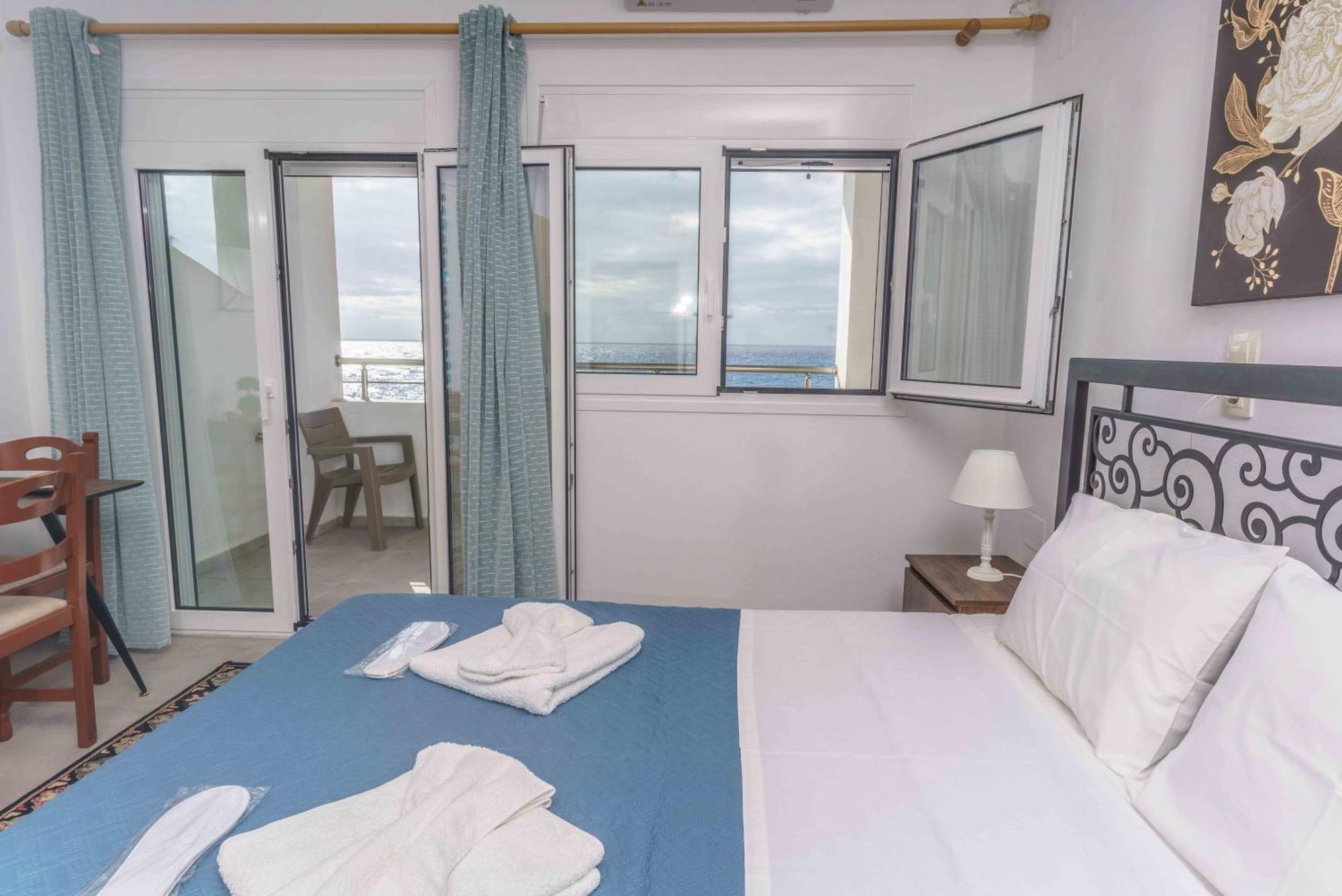 Ioannis Rooms Δωμάτια Με Θεα Στη Θαλασσα Paránimfoi Exterior photo